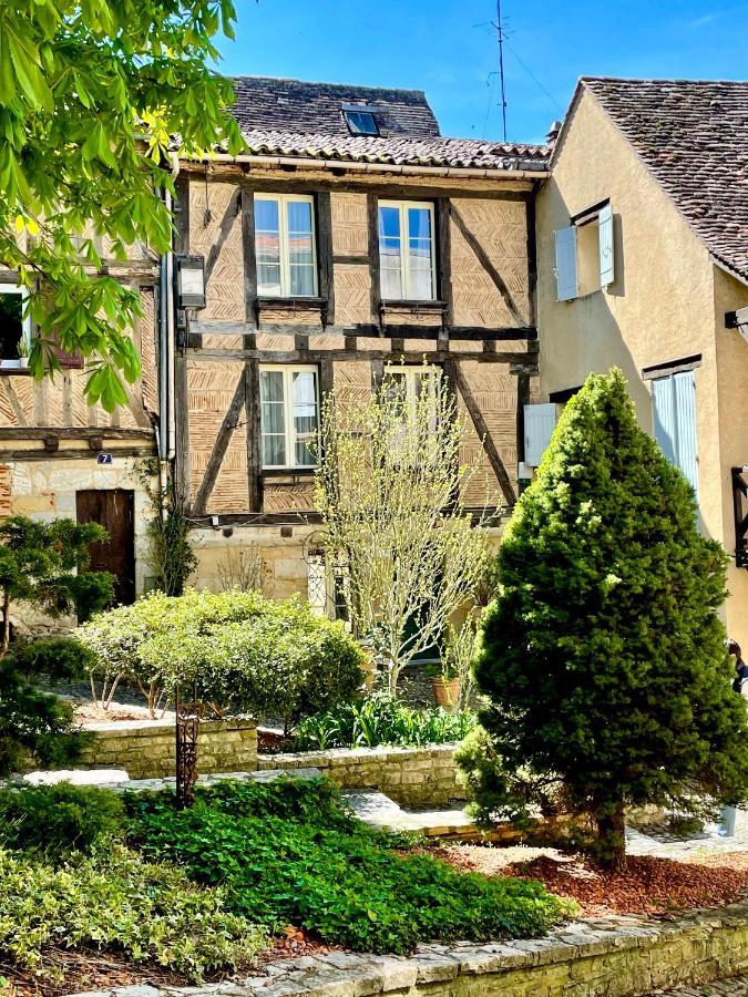 Le Logis Plantagenet Bed & Breakfast Bergerac Exterior photo
